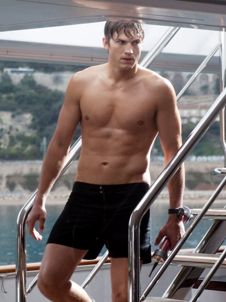 Ashton Kutcher - Celebrity Six Packs - Heart