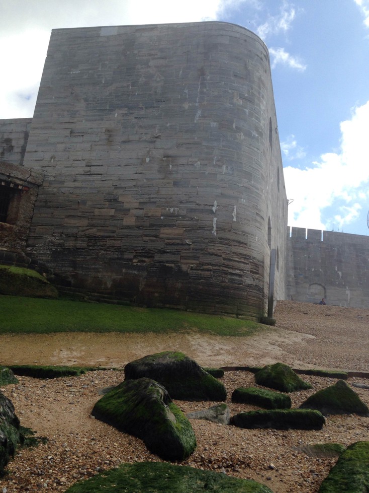 hot walls Old Portsmouth at low tide