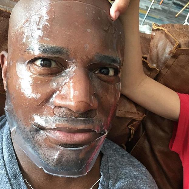 Stars Getting Ready for the Oscars