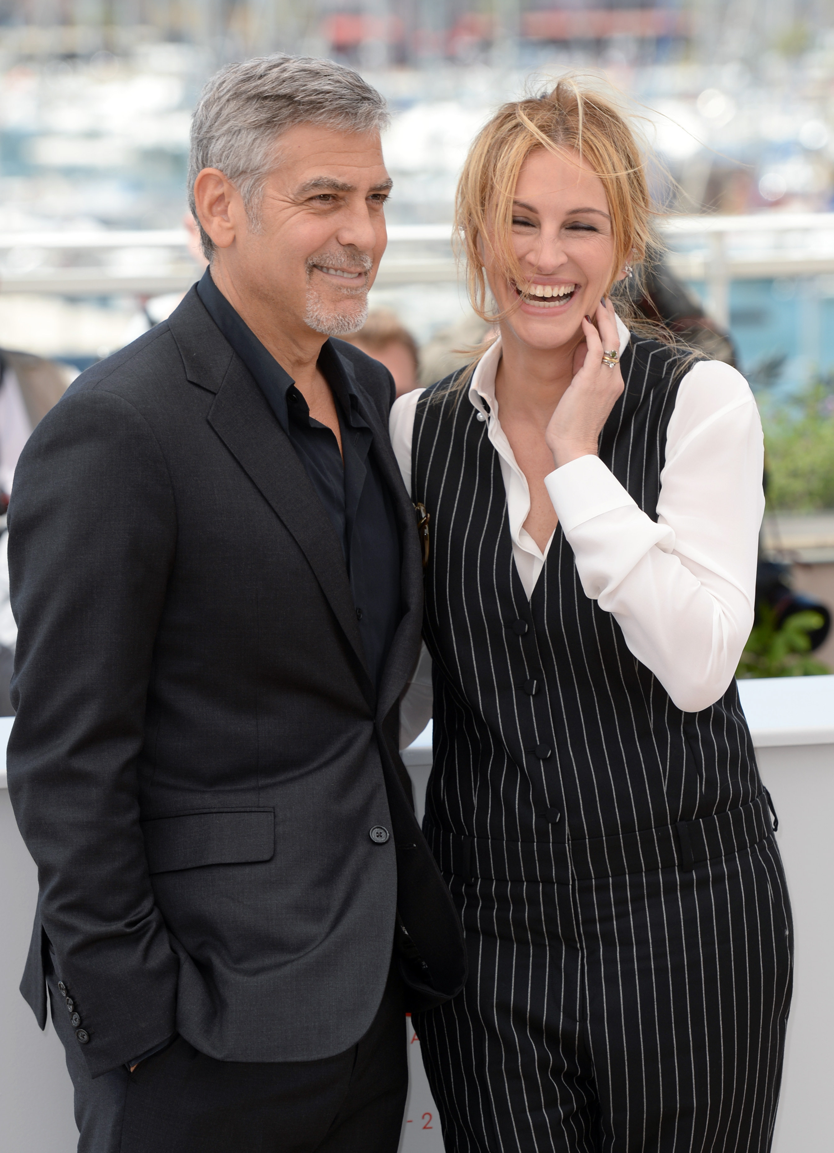 Julia Roberts and George Clooney Money Monster pho