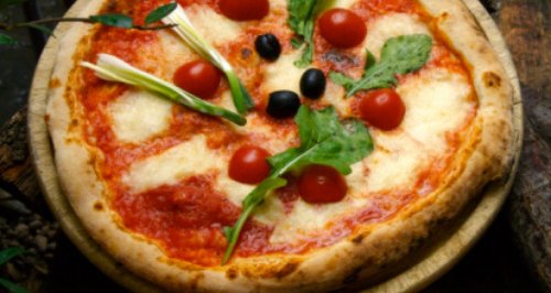 italian food meal pizza plate tomatoe 