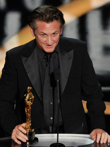 Sean Penn at The Oscars 2009