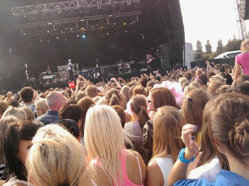JLS Fans at The Embankment: Your photos