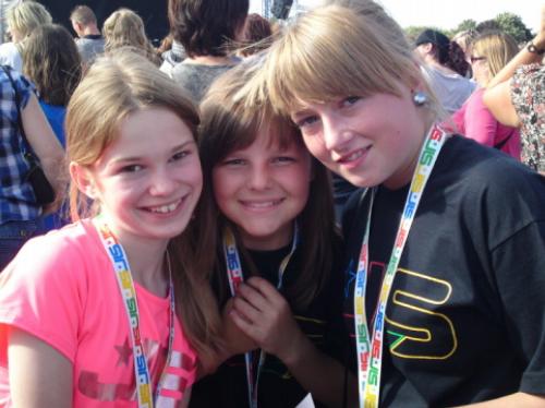 JLS Fans at The Embankment: Your photos