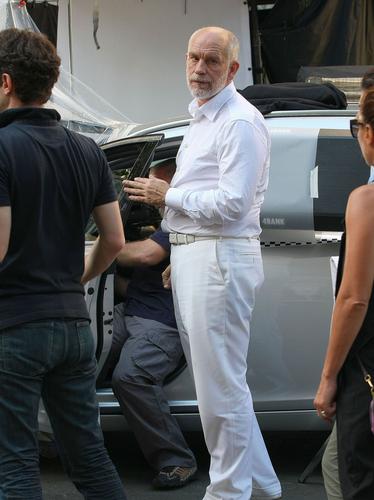 On set with the stars