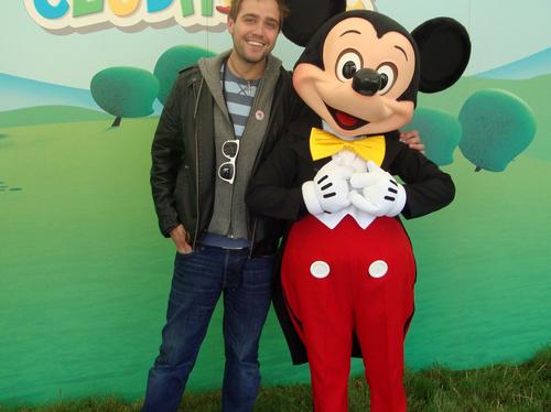 Tim meets Mickey Mouse