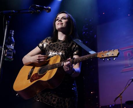 amy macdonald pinktober charity concert