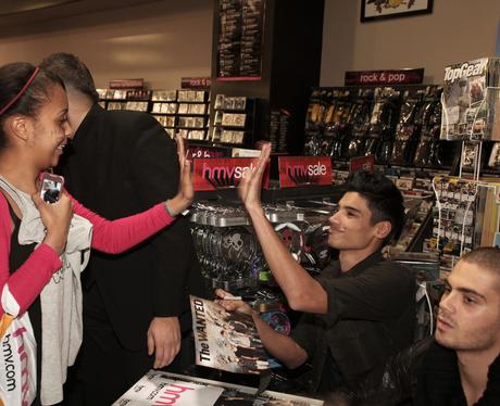 the wanted meet signing at hmv