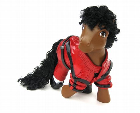 Michael Jackson in red leather jacket from Thrille