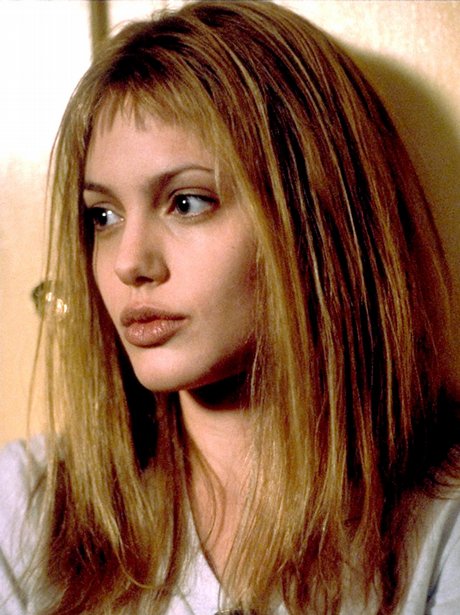 Angelina Jolie Blond Hair / Angelina Jolie Is Blonde On The Set Of Her ...