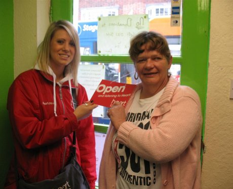 Open/Close door signs in Canterbury