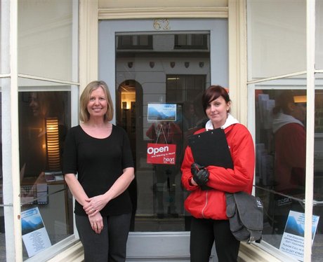 Open/Close door signs in Canterbury