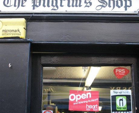 Open/Close door signs in Canterbury