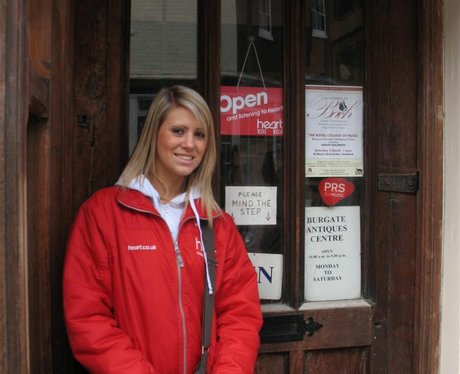 Open/Close door signs in Canterbury