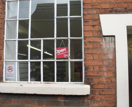Open/Close door signs in Canterbury