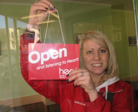 Open/Close door signs in Folkestone