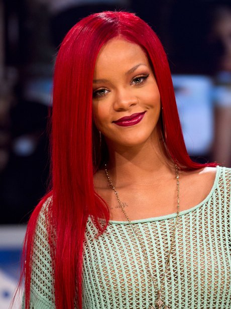 blive forkølet Bevidstløs Jeg bærer tøj Rihanna - Celebrity Redheads: Flame-Haired Beauties - Heart