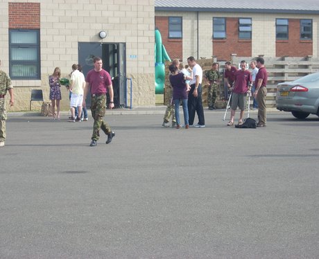 2 Para Return To Colchester