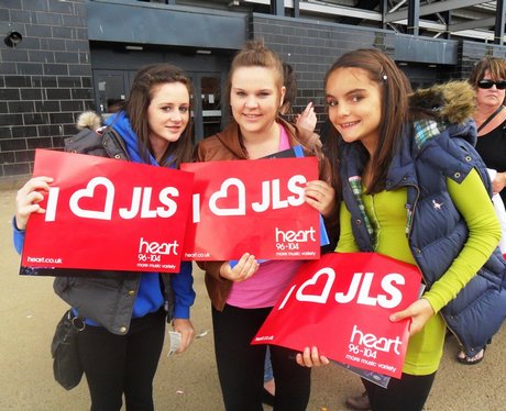JLS & Olly Murs at Stadium MK