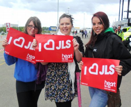 JLS & Olly Murs at Stadium MK