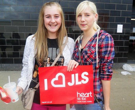 JLS & Olly Murs at Stadium MK
