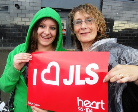 JLS & Olly Murs at Stadium MK