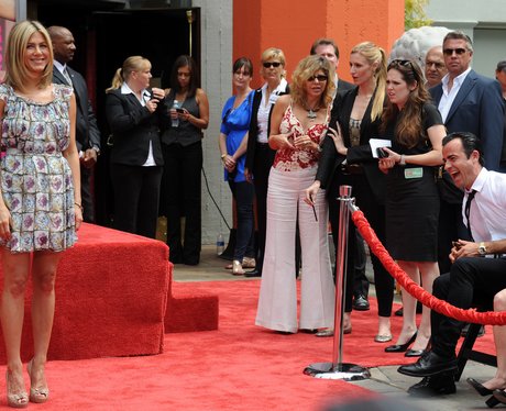 aniston theroux