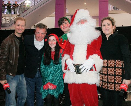 The Galleria Hatfield Christmas Light Switch On