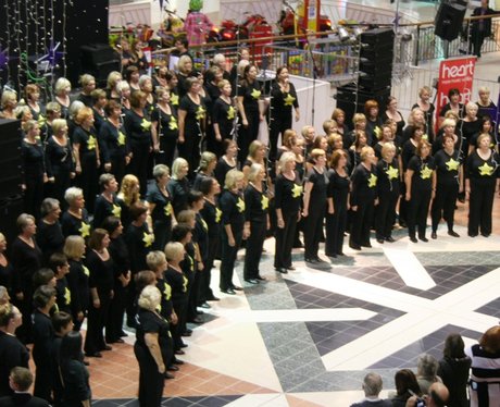 The Galleria Hatfield Christmas Light Switch On