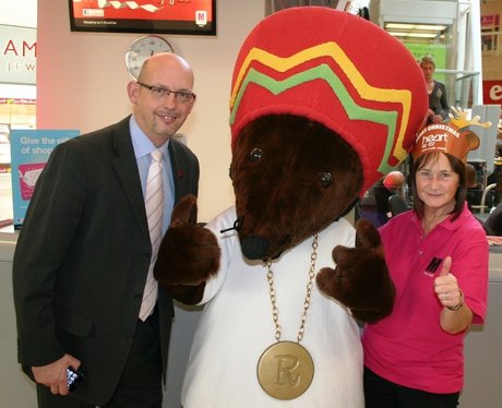 The Mall Christmas Light Switch On Luton