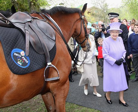 Her Majesty meets Harry Patch