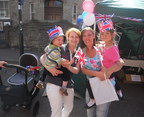 Heart's Jubilee Street Party Tour - Continued