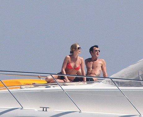 Jennifer Aniston and Justin Theroux on Holiday