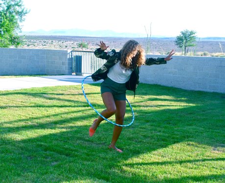 Beyonce hula hoops