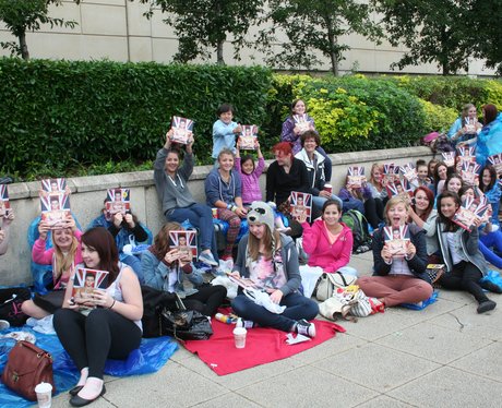 Fans armed with books