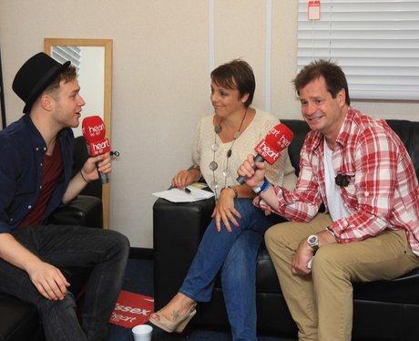 Backstage with Olly and Pixie