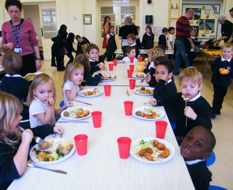 School Dinner Tour - Lyndhurst First School