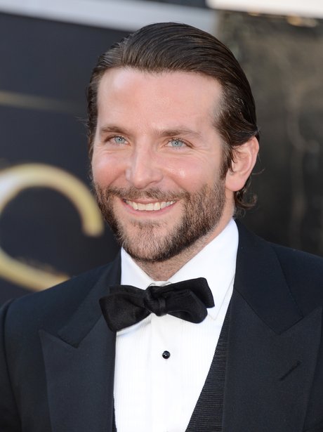 Oscar nominee Bradley Cooper beams on the red carpet - Oscars 2013: Red ...