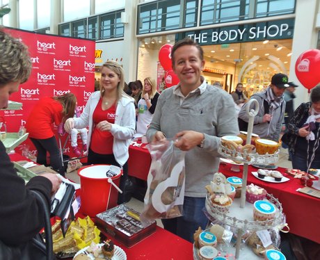 Heart's Pop Up Cake Shop At The Centre MK