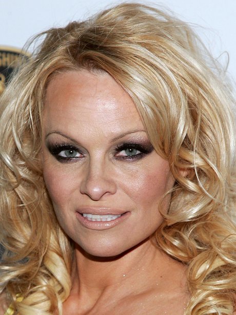 5. Over Plucked Eyebrows: Pamela Anderson - Worst Beauty Crimes - Heart