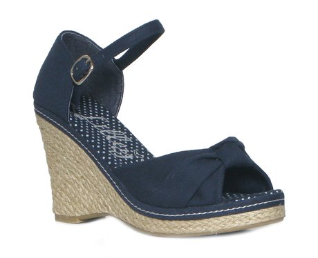 flat canvas sandals