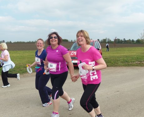 Heart Cheering Zone at Aylesbury Race for Life 19/