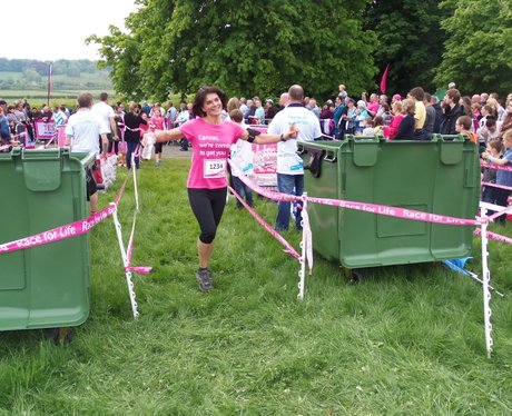 Medal Time - Aylesbury Race for Life 19/05/2013