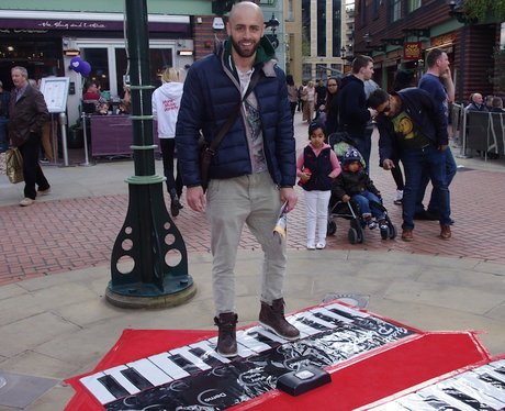 Alicia Keys Fans in Brindley place