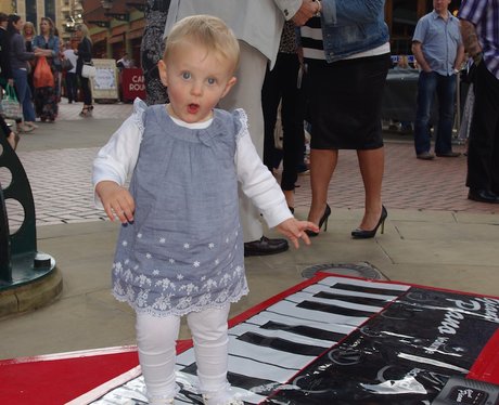 Alicia Keys Fans in Brindley place