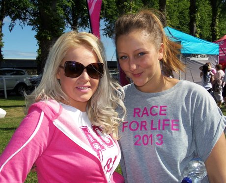Cheering the Girls - Windsor Race for Life 02/06/2