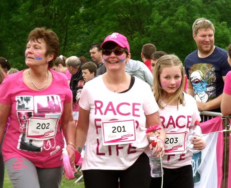 Race Pics From Welwyn & Hatfield Race For Life