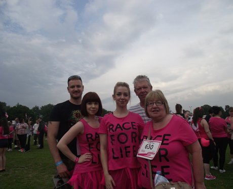 Cheering - Basingstoke Race for Life 19/06/2013