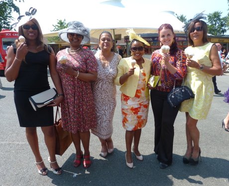 ladies day wear