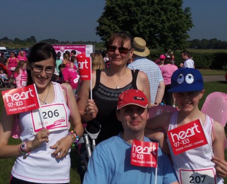 Newbury Race for Life - Cheering the Ladies